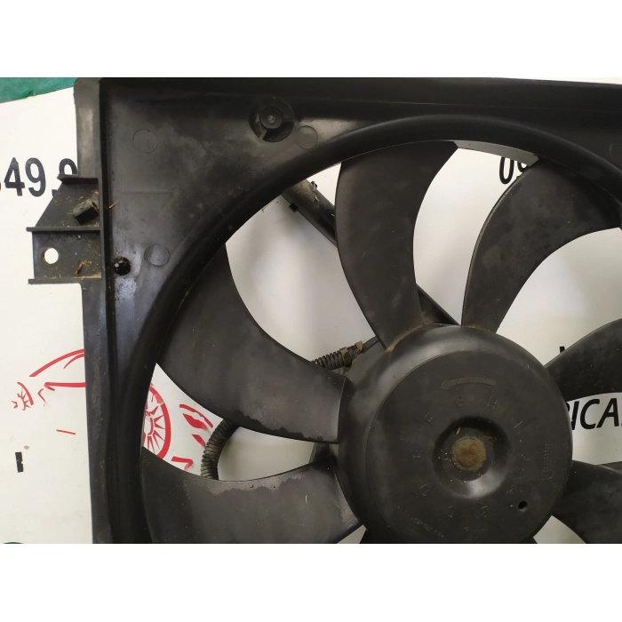 6Q0121207 VENTOLA ELETTROVENTOLA ELETTRICA RADIATORE USATO VW POLO (9N) 1.4 TDI (2001\2009)