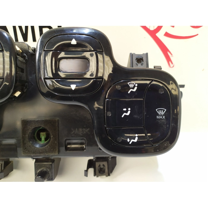 735536764 CENTRALINA GRUPPO COMANDI CLIMA A\C AUTOMATICO USATO FIAT PANDA (312\319) 1.3 (DAL 2012 IN POI >)