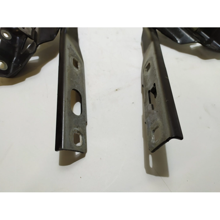 8K0823302D COPPIA CERNIERA CERNIERE COFANO ANTERIORE ANT USATO AUDI A4 (B8) ALLROAD (2007\2016)