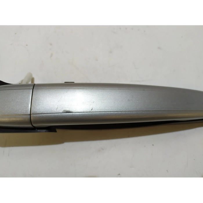 MANIGLIA ESTERNA PORTA POSTERIORE DESTRO DX USATO PEUGEOT 307 SW 1.6 HDI (2001\2009)