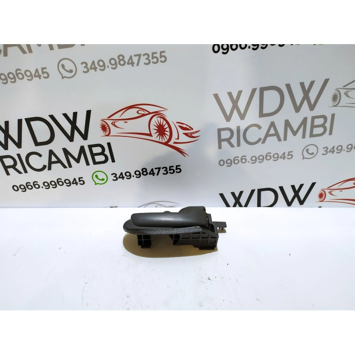 MANIGLIA INTERNA PORTA LATO ANTERIORE DESTRO DX USATO PEUGEOT 107 1.0 (2005\2014)
