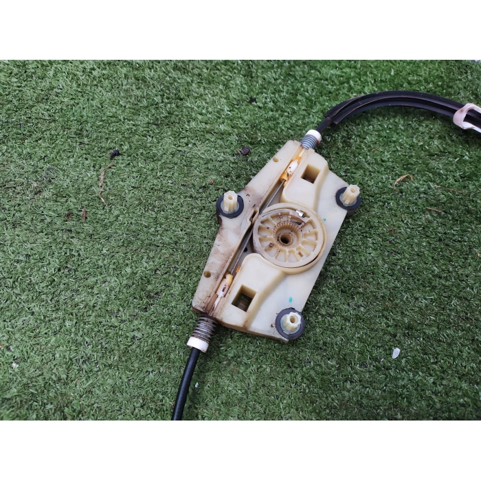 4F0837462D MECCANISMO ALZAVETRO PORTA ANTERIORE DESTRO DX USATO AUDI A6 (C6) (2004\2011)