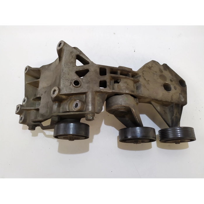 A6402021040 SUPPORTO TENDICINGHIA PULEGGIA USATO MERCEDES CLASSE A (W169) 2.0 (2004\2012)