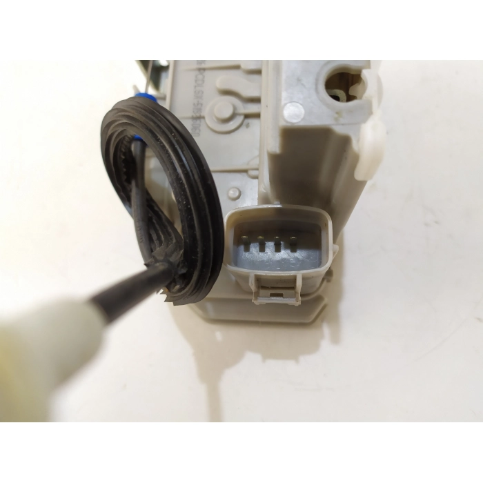51926060 SERRATURA ELETTRICA 4 PIN POSTERIORE SINISTRO SX USATO LANCIA YPSILON (312\319) (DAL 2011 IN POI >)