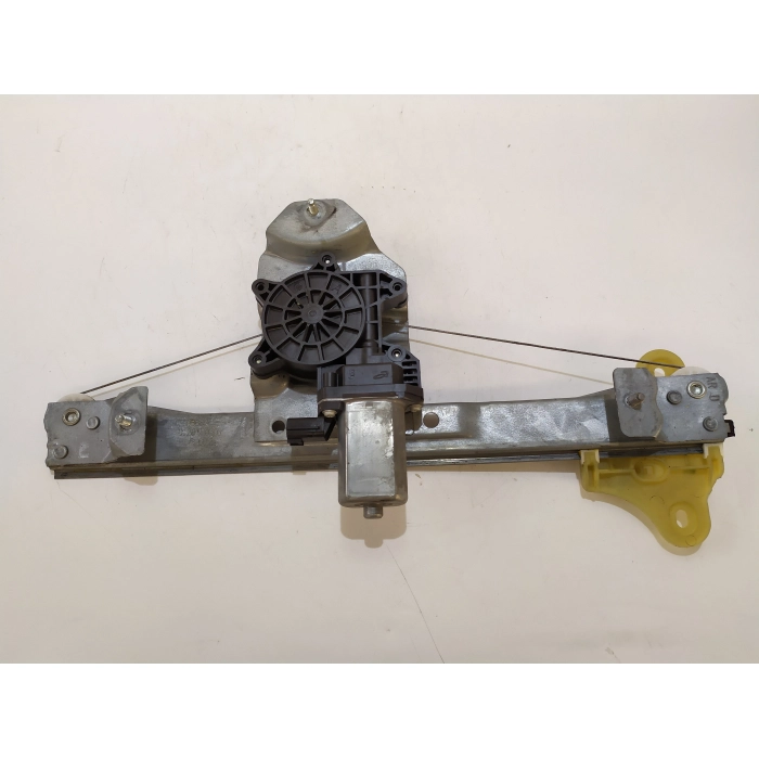 7008880R ALZAVETRO ELETTRICO PORTA POSTERIORE DESTRO DX USATO RENAULT CLIO IV (2012\2019)