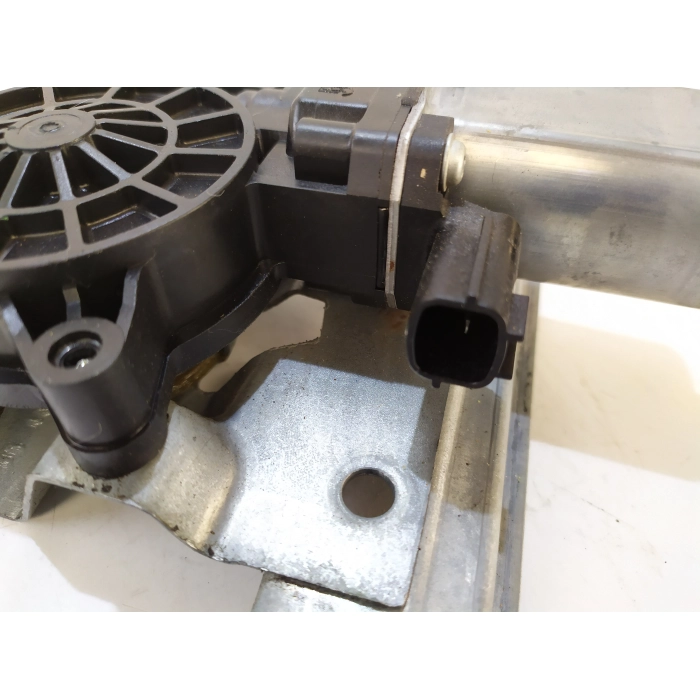 7008880R ALZAVETRO ELETTRICO PORTA POSTERIORE DESTRO DX USATO RENAULT CLIO IV (2012\2019)