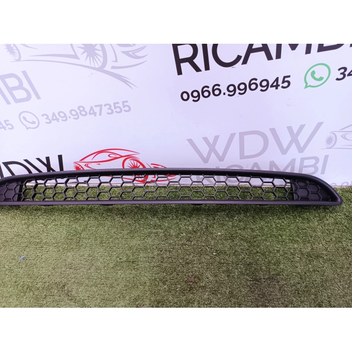 735536142 GRIGLIA RIVESTIMENTO PARAURTI ANTERIORE SUPERIORE USATO FIAT PUNTO EASY (2012\2018)