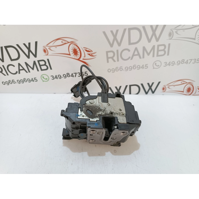 SERRATURA CHIUSURA PORTA POSTERIORE DESTRO DX USATO RENAULT CLIO 1.5 SPORTOUR (2007\2013)