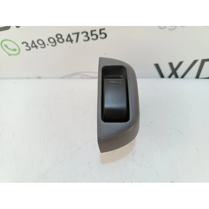 74232-0H010 PULSANTE ALZAVETRO PORTA ANTERIORE SINISTRO SX USATO PEUGEOT 107 1.0 (2005\2014) 2009