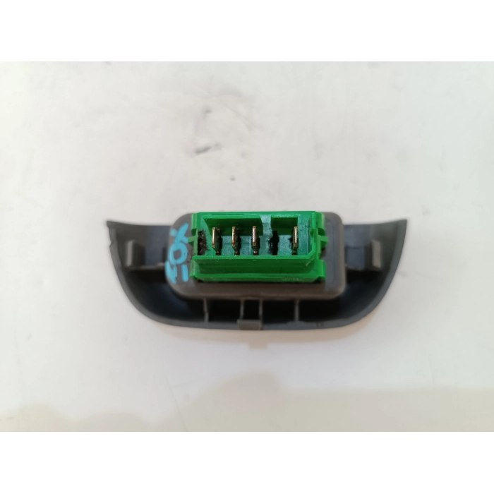 74232-0H010 PULSANTE ALZAVETRO PORTA ANTERIORE SINISTRO SX USATO PEUGEOT 107 1.0 (2005\2014) 2009