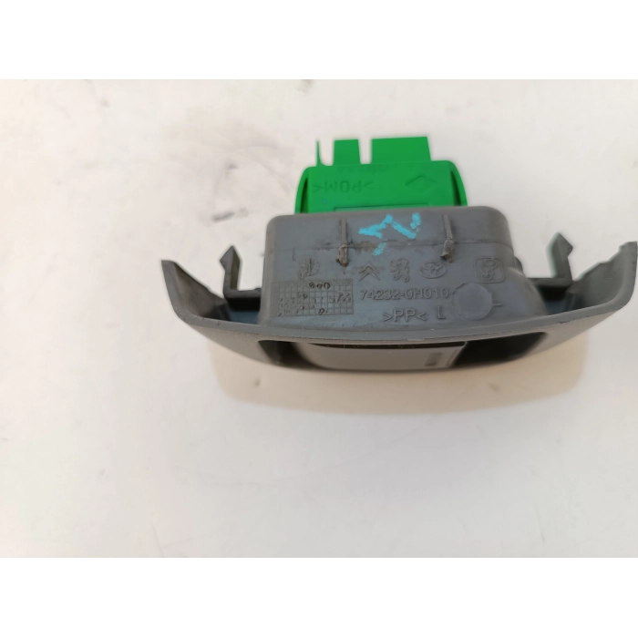 74232-0H010 PULSANTE ALZAVETRO PORTA ANTERIORE SINISTRO SX USATO PEUGEOT 107 1.0 (2005\2014) 2009