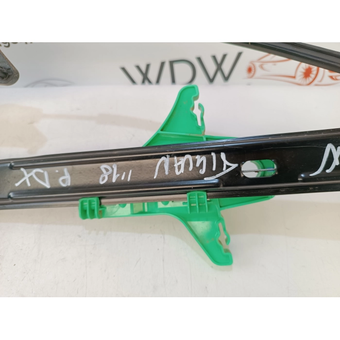 5NA839462C MECCANISMO ALZAVETRO PORTA POSTERIORE DESTRO DX USATO VW TIGUAN (DAL 2016 IN POI >)