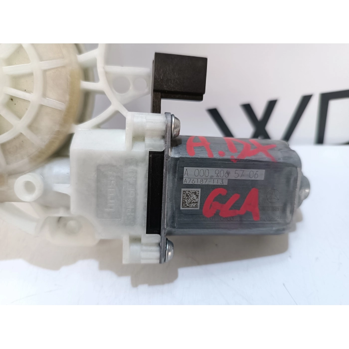 A0009065706 MOTORINO ALZAVETRO PORTA ANTERIORE DESTRO DX USATO MERCEDES CLASSE GLA (X156) (DAL 2013 >)