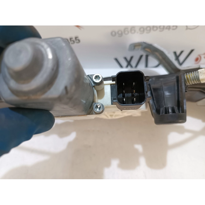 J8A227000AB ALZAVETRO ELETTRICO PORTA POSTERIORE DESTRO DX USATO LAND ROVER RANGE ROVER VELAR (DAL 2017 IN POI >)