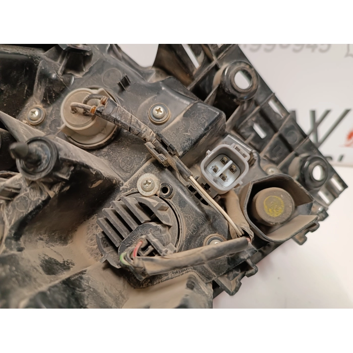 STOP FANALE POSTERIORE POST ESTERNO DESTRO DX TOYOTA C-HR CHR DAL 2016 IN POI 81550-F4010