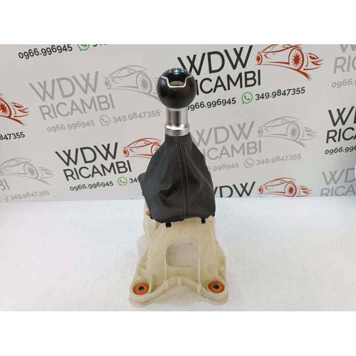 43700-XXXXX LEVA POMELLO CUFFIA CAMBIO MANUALE USATO KIA RIO (YB) 1.2 DAL 2017 AL 2020