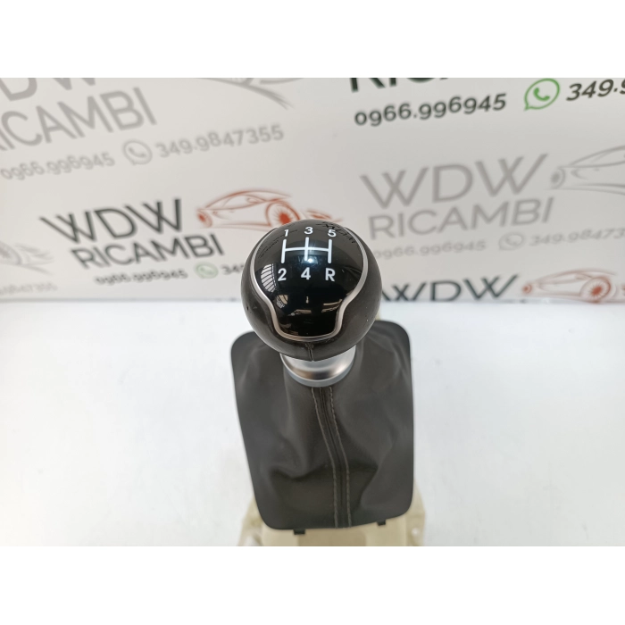 43700-XXXXX LEVA POMELLO CUFFIA CAMBIO MANUALE USATO KIA RIO (YB) 1.2 DAL 2017 AL 2020