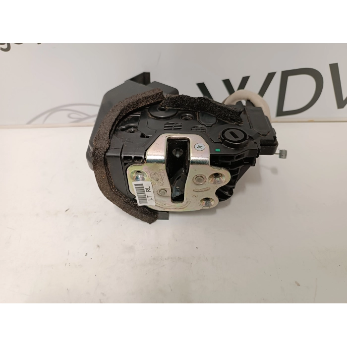 81410-H8010 SERRATURA CHIUSURA ELETTRICA PORTA POSTERIORE SINISTRO SX KIA RIO 2017 IN POI >