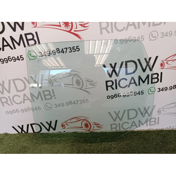 VETRO SCENDENTE POSTERIORE SINISTRO SX USATO MITSUBISHI COLT ANNO 2009 RESTYLING