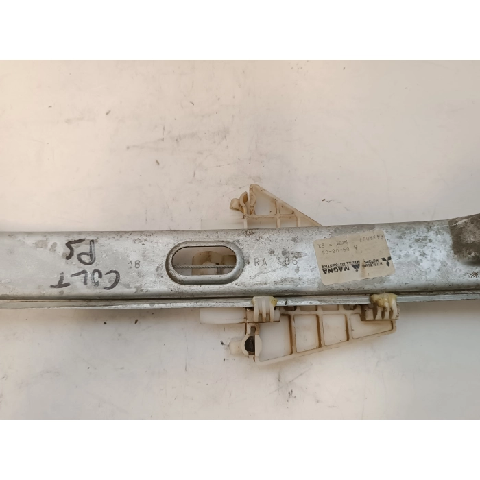 ALZAVETRO ALZACRISTALLO MANUALE POSTERIORE SINISTRO SX MITSUBISHI COLT Z30 CZ3 (04-12)