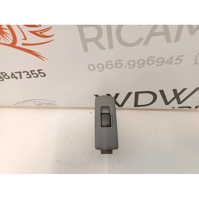 MN141020 PULSANTE INTERRUTTORE ALZAVETRO VETRO POSTERIORE SINISTRO MITSUBISHI COLT 2004-2012