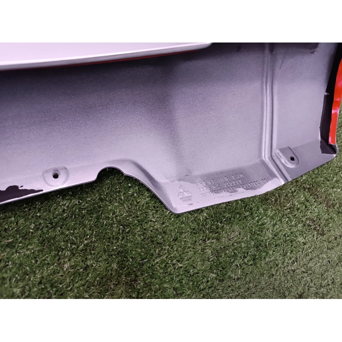 MZ313539 COPERTURA RIVESTIMENTO PARAURTI ANTERIORE NUOVO MITSUBISHI L200 4° SERIE (2005\2015)