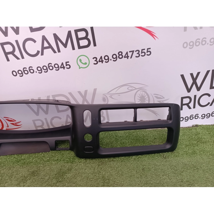 MR117508 MASCHERINA RIVESTIMENTO CONTACHILOMETRI NERO USATO MITSUBISHI L200 2° SERIE (1986\1996)