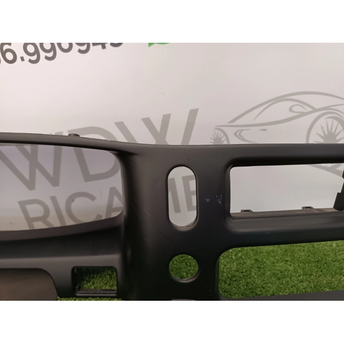 MR117508 MASCHERINA RIVESTIMENTO CONTACHILOMETRI NERO USATO MITSUBISHI L200 2° SERIE (1986\1996)
