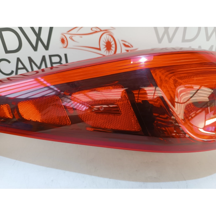 92401-F10 FANALE FANALINO STOP ESTERNO POSTERIORE SINISTRO KIA SPORTAGE (QL) 4° (2016\2021)