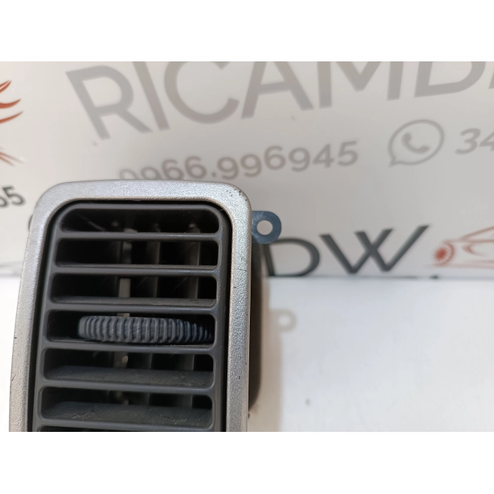 SPC00427 BOCCHETTA ARIA CRUSCOTTO LATO DESTRO USATO MITSUBISHI L200 3° SERIE (1996\2005)