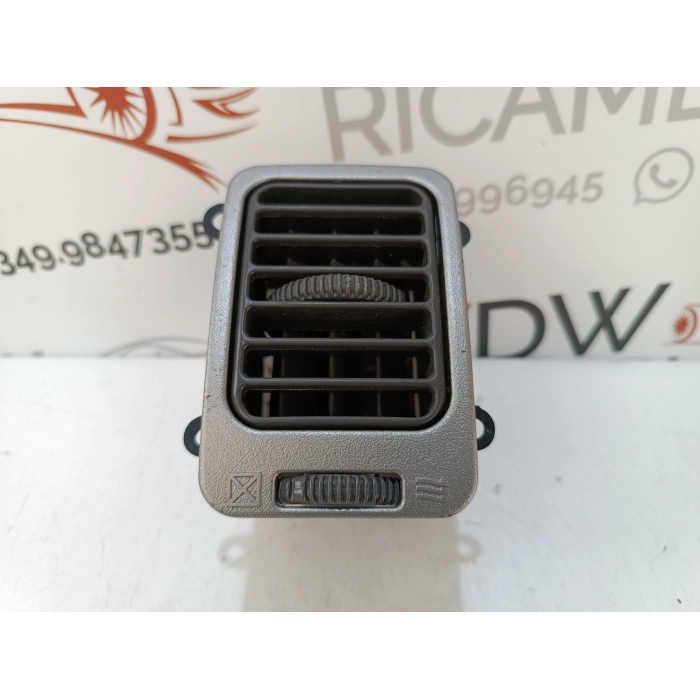 SPC00427 BOCCHETTA ARIA CRUSCOTTO LATO DESTRO DX MITSUBISHI L200 3° SERIE (1996\2005)