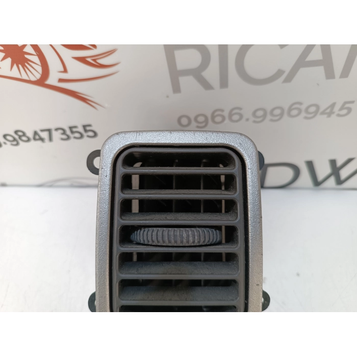 SPC00427 BOCCHETTA ARIA CRUSCOTTO LATO DESTRO DX MITSUBISHI L200 3° SERIE (1996\2005)