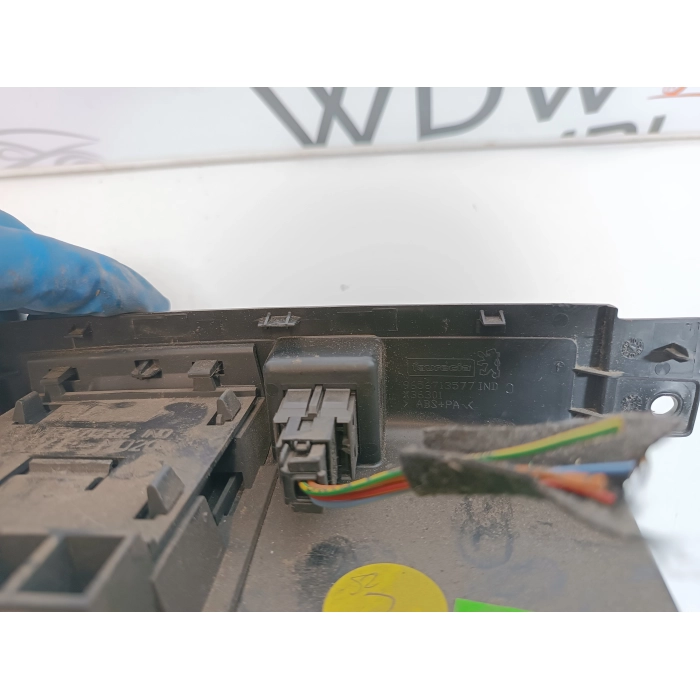 9656713577 PULSANTE INTERRUTTORE CHIUSURA PORTE PEUGEOT 207 2006-2015 SERRATURE