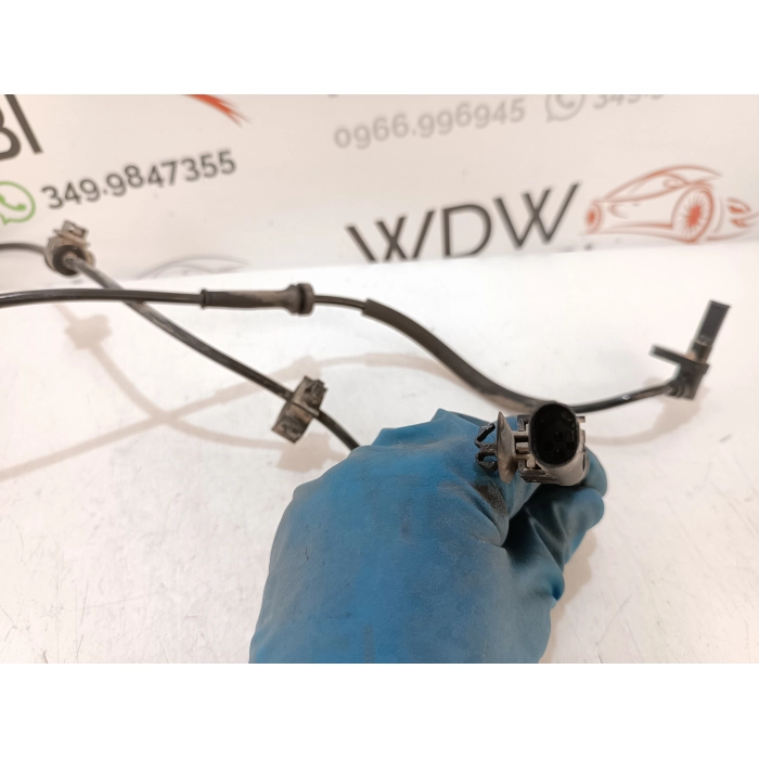 52012827 SENSORE ABS RUOTA ANTERIORE DESTRO \ SINISTRO FIAT PANDA (312\319) 1.3 4X4 (DAL 2012 IN POI >)