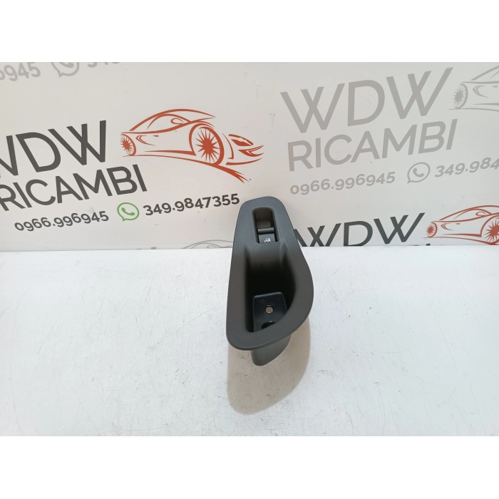 PULSANTE PULSANTIERA POSTERIORE SINISTRO FIAT 500X CROSS 2.0 MTJ 4X4 (DAL 2014 IN POI >)