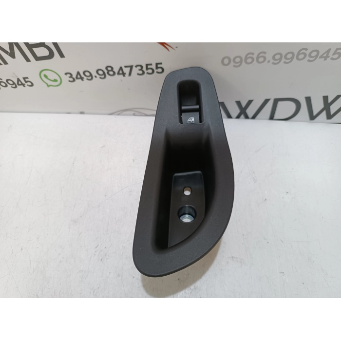 PULSANTE PULSANTIERA POSTERIORE SINISTRO FIAT 500X CROSS 2.0 MTJ 4X4 (DAL 2014 IN POI >)