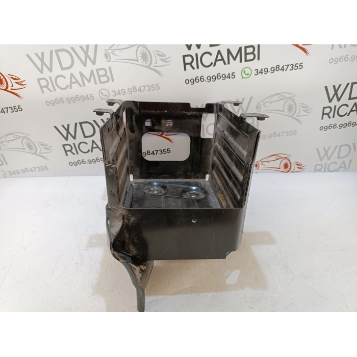 8W0915414 SUPPORTO PORTA BATTERIA USATO AUDI A4 AVANT (B9) 3.0 TDI (2015\2019)