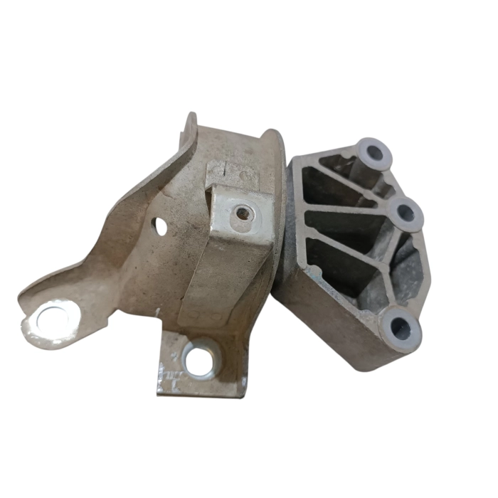 51932522 SUPPORTO MOTORE LATO DESTRO FIAT PANDA (312\319) 1.3 4X4 (DAL 2012 IN POI >)