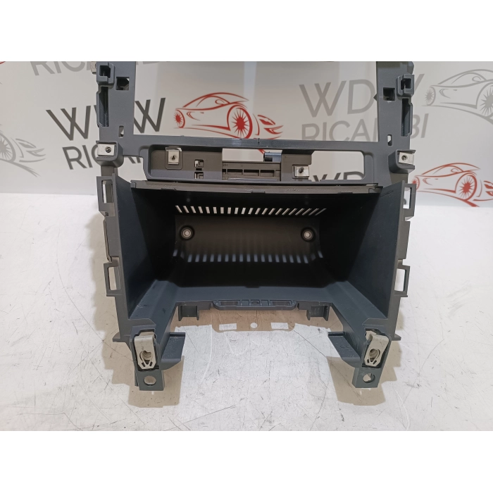 FK72-04634-A MASCHERINA BOCCHETTA ARIA CENTRALE LAND ROVER DISCOVERY SPORT (2014\2018)