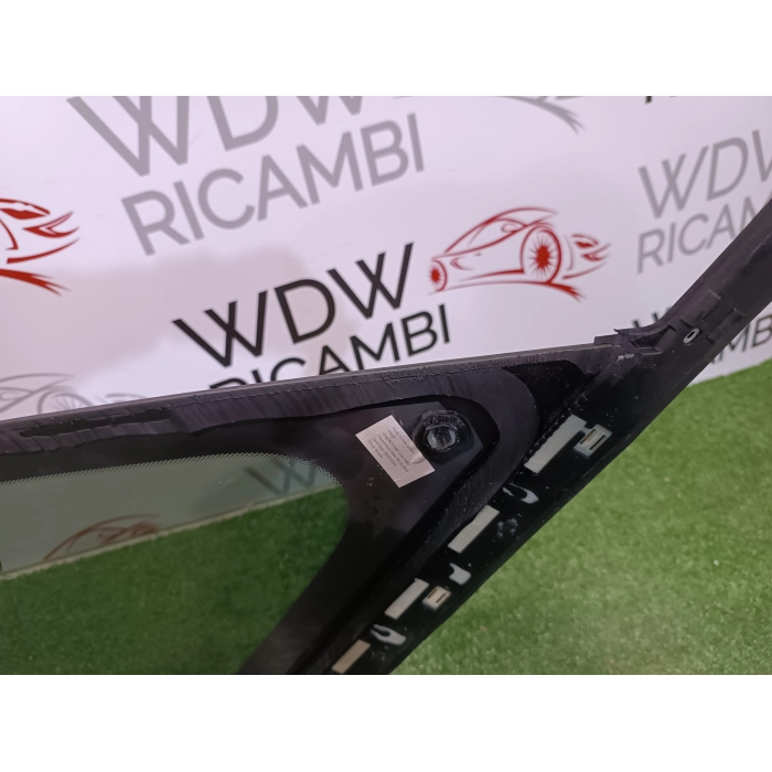 FK72-29600 VETRO FISSO OSCURATO PARAFANGO POSTERIORE DESTRO LAND ROVER DISCOVERY SPORT (2014\2018)