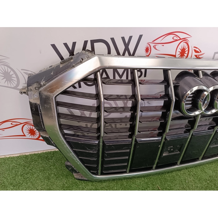 83A853651E GRIGLIA RIVESTIMENTO PARAURTI ANTERIORE AUDI Q3 2° (DAL 2018 IN POI >)