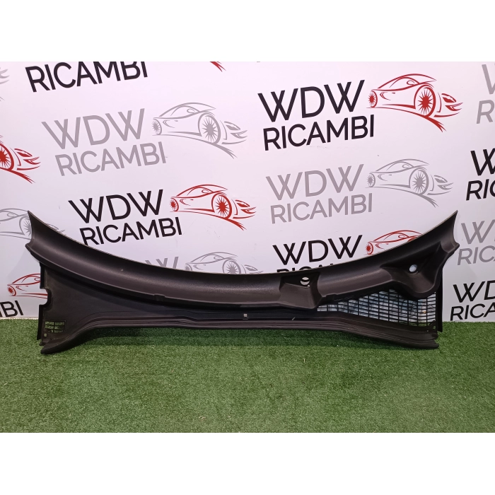 735622882 GRIGLIA GOCCIOLATOIO PARABREZZA ANTERIORE FIAT 500X CROSS 2.0 MTJ (DAL 2014 IN POI >)