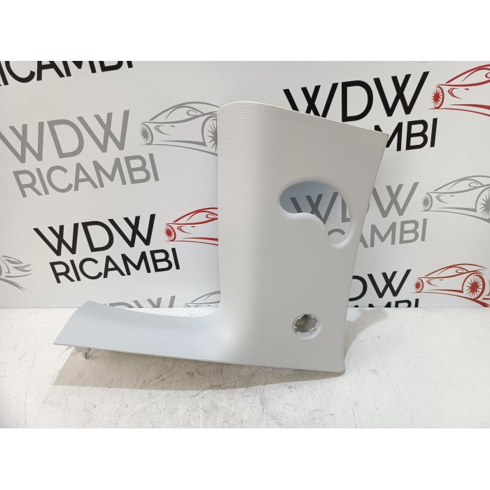 735710837 MASCHERINA PIANTONE CINTURA POSTERIORE DESTRO FIAT 500 E 500E ELETTRICA 2020 IN POI
