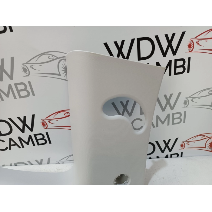 735710837 MASCHERINA PIANTONE CINTURA POSTERIORE DESTRO FIAT 500 E 500E ELETTRICA 2020 IN POI
