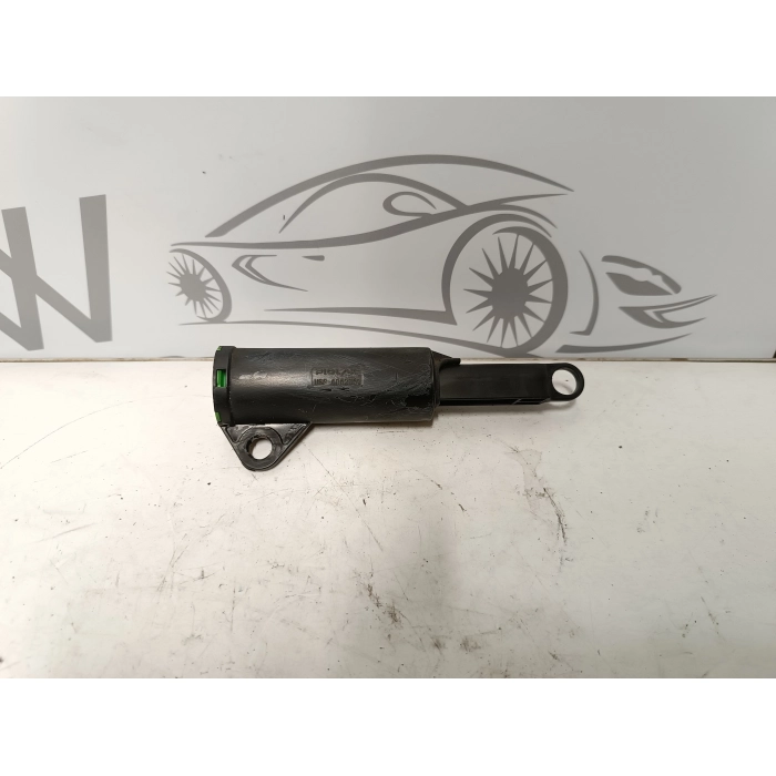 6062352 PISTONCINO AMMORTIZZATORE CASSETTO PORTAOGGETTI FORD FOCUS 2° 1.8 TDCI (2004\2008) SW
