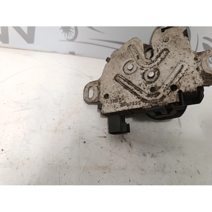 3M51-16700-BB SERRATURA COFANO ANT ANTERIORE FORD FOCUS 2° 1.8 TDCI (2004\2008) SW