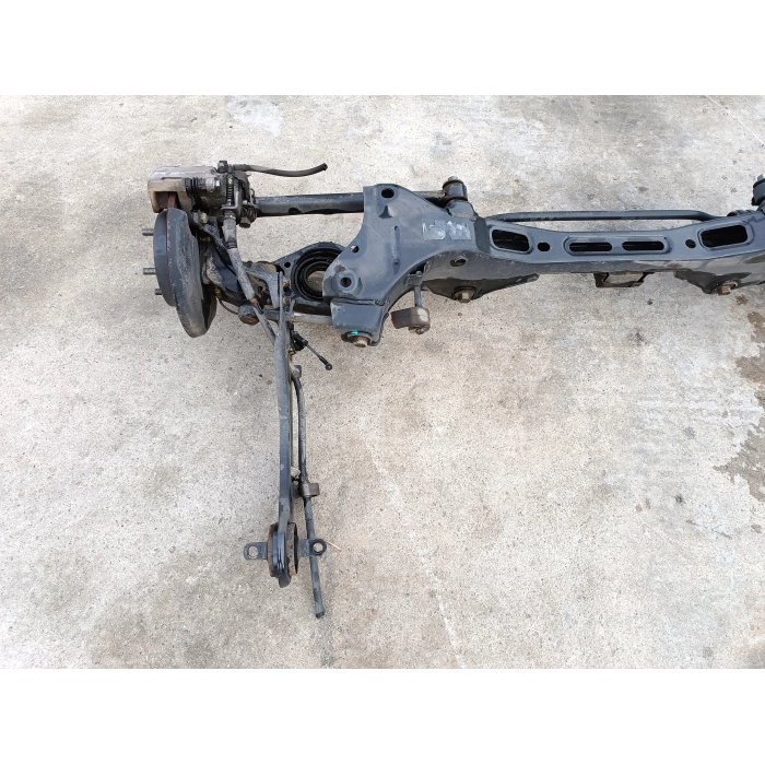 PONTE ASSALE POSTERIORE KIA CEE'D CEED SW 1.6 CRDI (2012\2018) USATO ORIGINALE