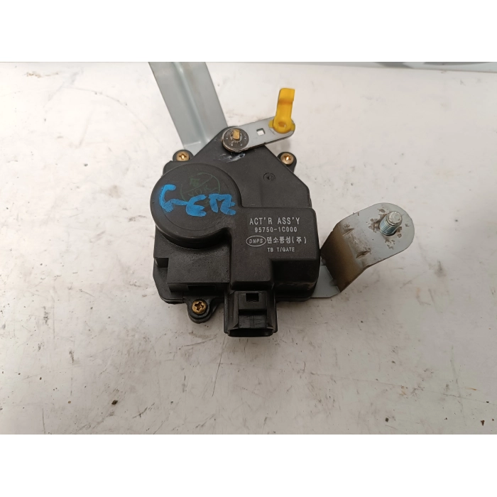 95750-1C000 MOTORINO ATTUATORE SERRATURA PORTELLONE HYUNDAI GETZ (2002\2008)