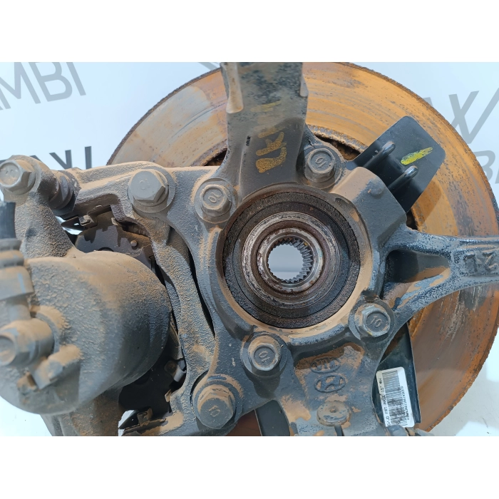 FUSELLO MOZZO MONTANTE ANTERIORE DESTRO KIA CEE'D CEED SW 1.6 CRDI (2012\2018)
