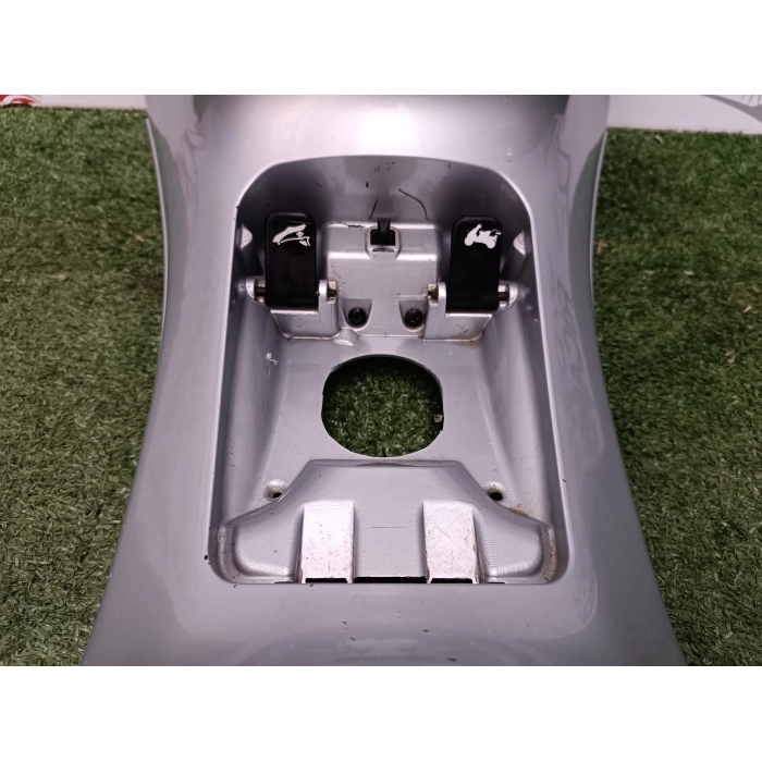 620908 CARENA TUNNEL INFERIORE PIAGGIO X8 125 (2003\2012) GRIGIO